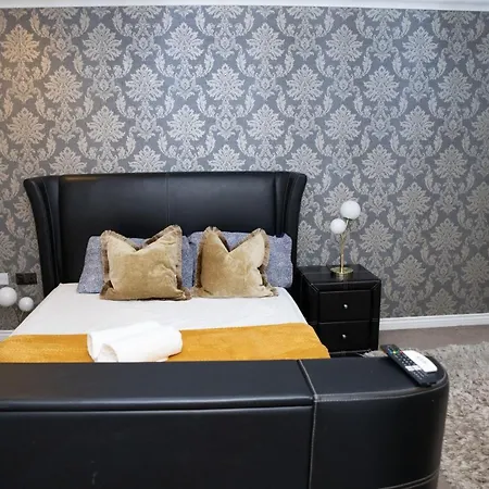 Broughton Haven 5 Beds House Free Wifi, Free Parking, Netflix Apartment Milton Keynes Exterior photo