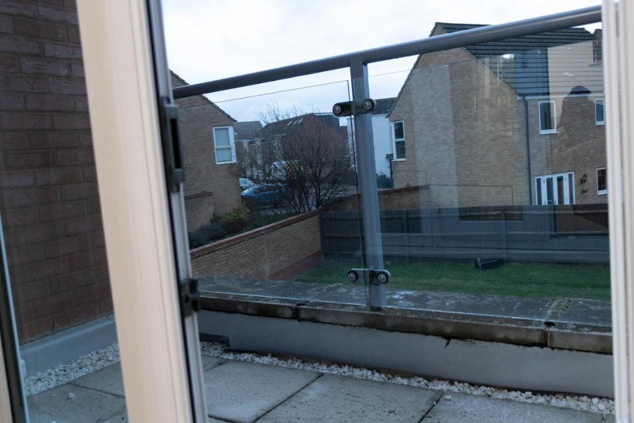 Broughton Haven 5 Beds House Free Wifi, Free Parking, Netflix Apartment