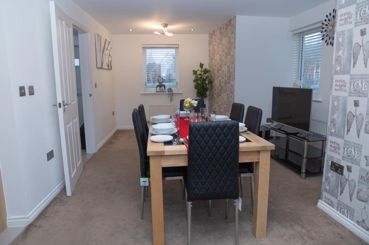 Apartment Broughton Haven 5 Beds House Free Wifi, Free Parking, Netflix Milton Keynes