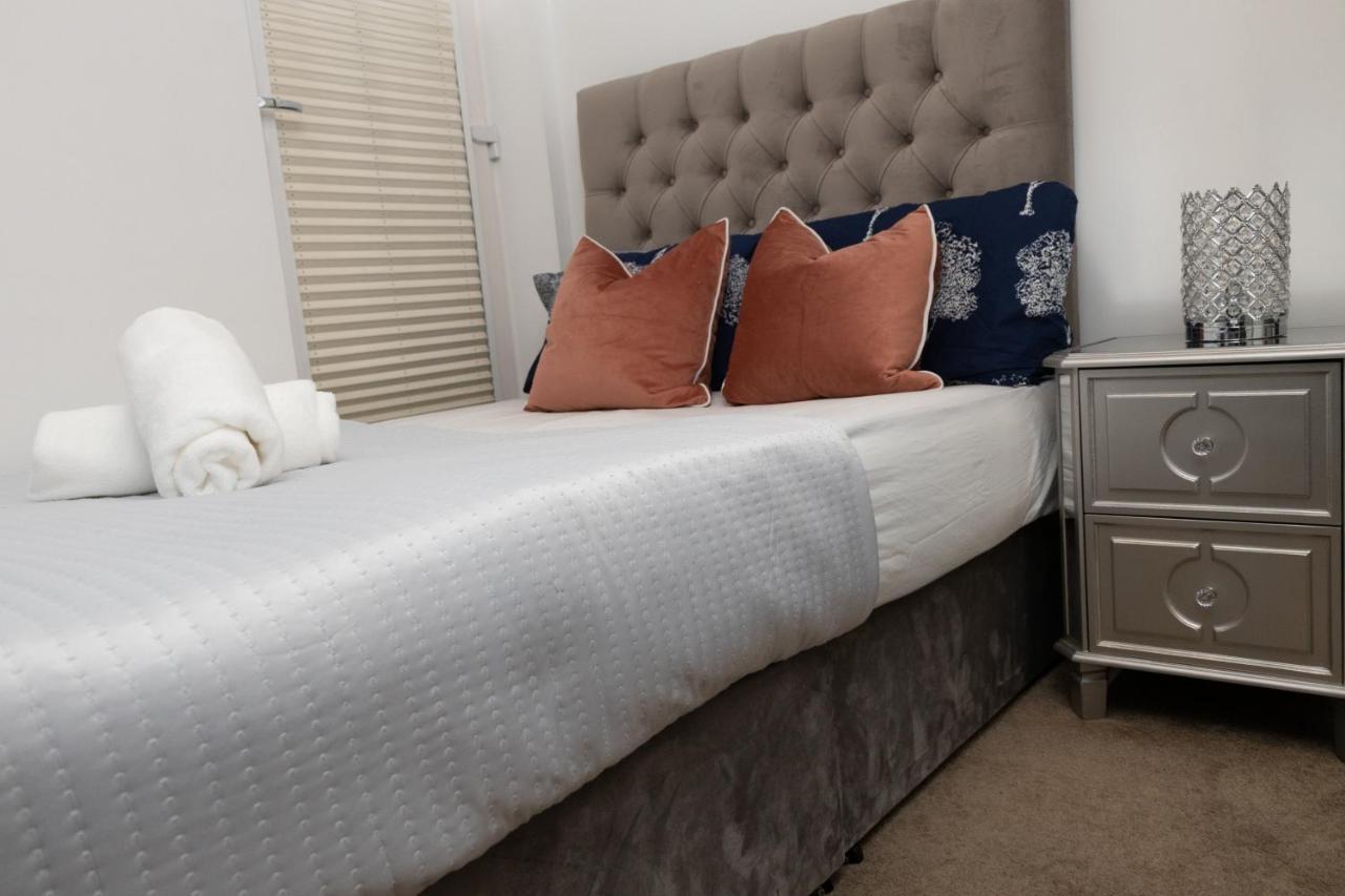 Apartment Broughton Haven 5 Beds House Free Wifi, Free Parking, Netflix